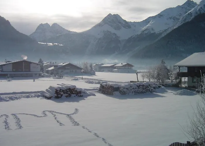 Gstreinhof Apartman *